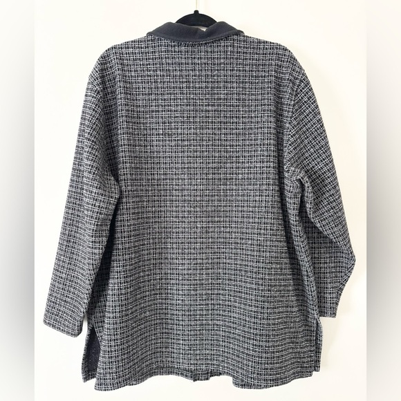 L.L. Bean Vintage Black White Houndstooth Plaid Lightweight Shacket - Picture 4 of 9